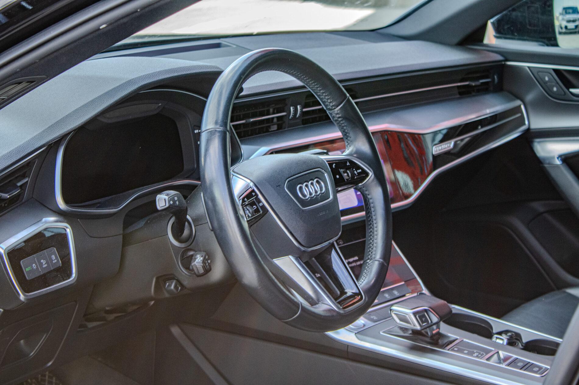 2020 AUDI A6, čierna kombi, 176 750 km