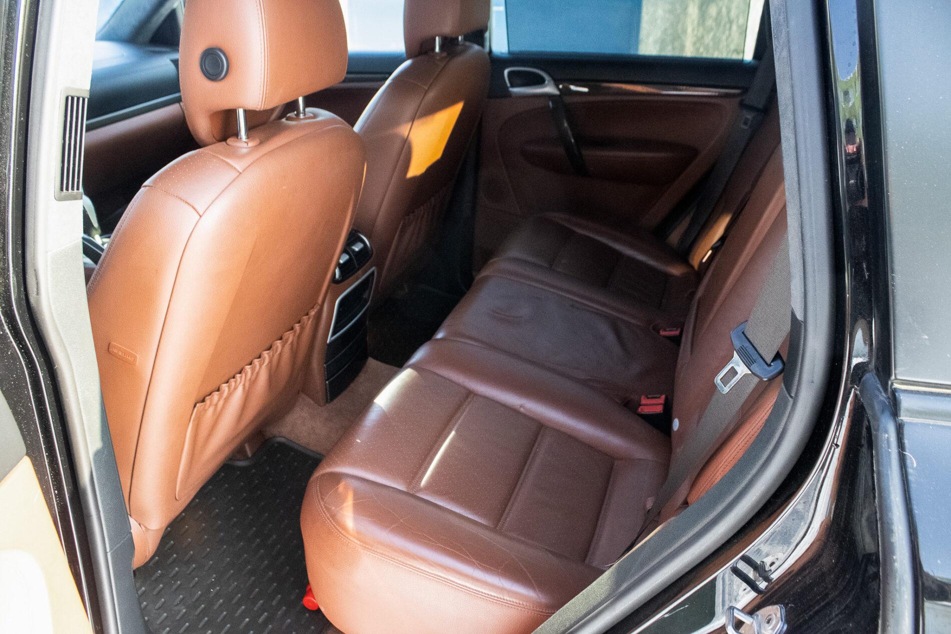 2009 Porsche Cayenne Turbo, čierna suv, 153 062 km