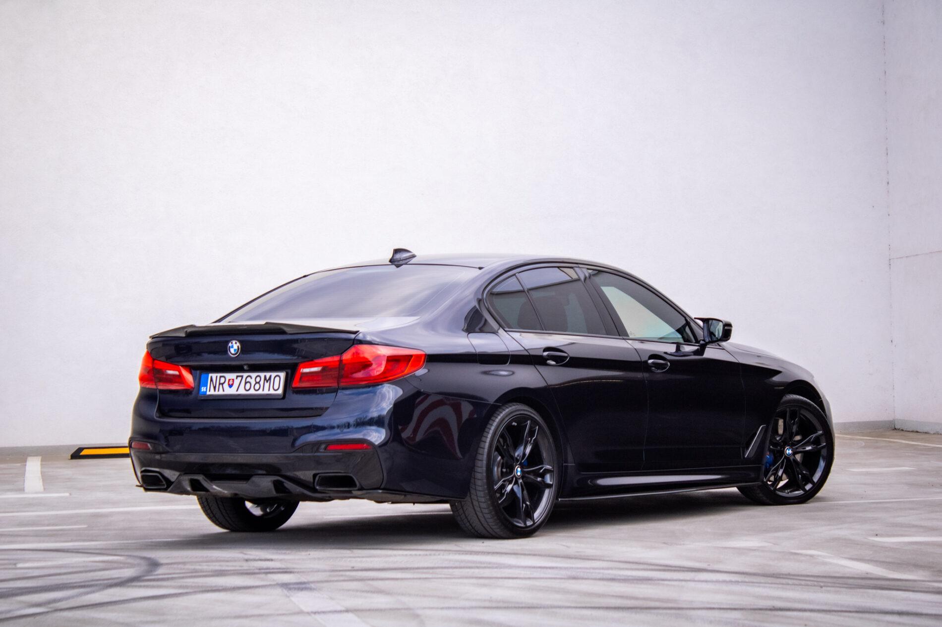 2019 BMW M550d, čierna sedan, 239 000 km