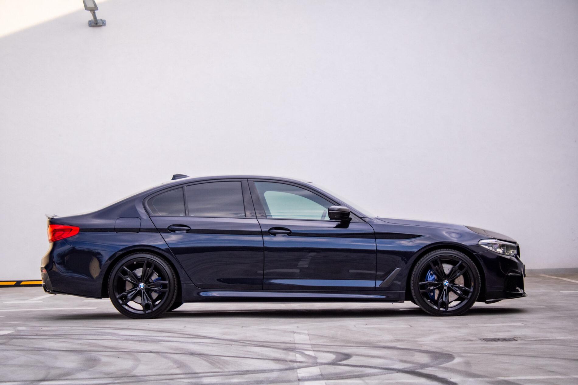 2019 BMW M550d, čierna sedan, 239 000 km