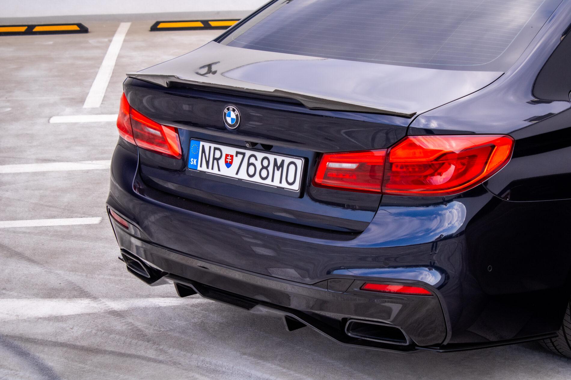 2019 BMW M550d, čierna sedan, 239 000 km