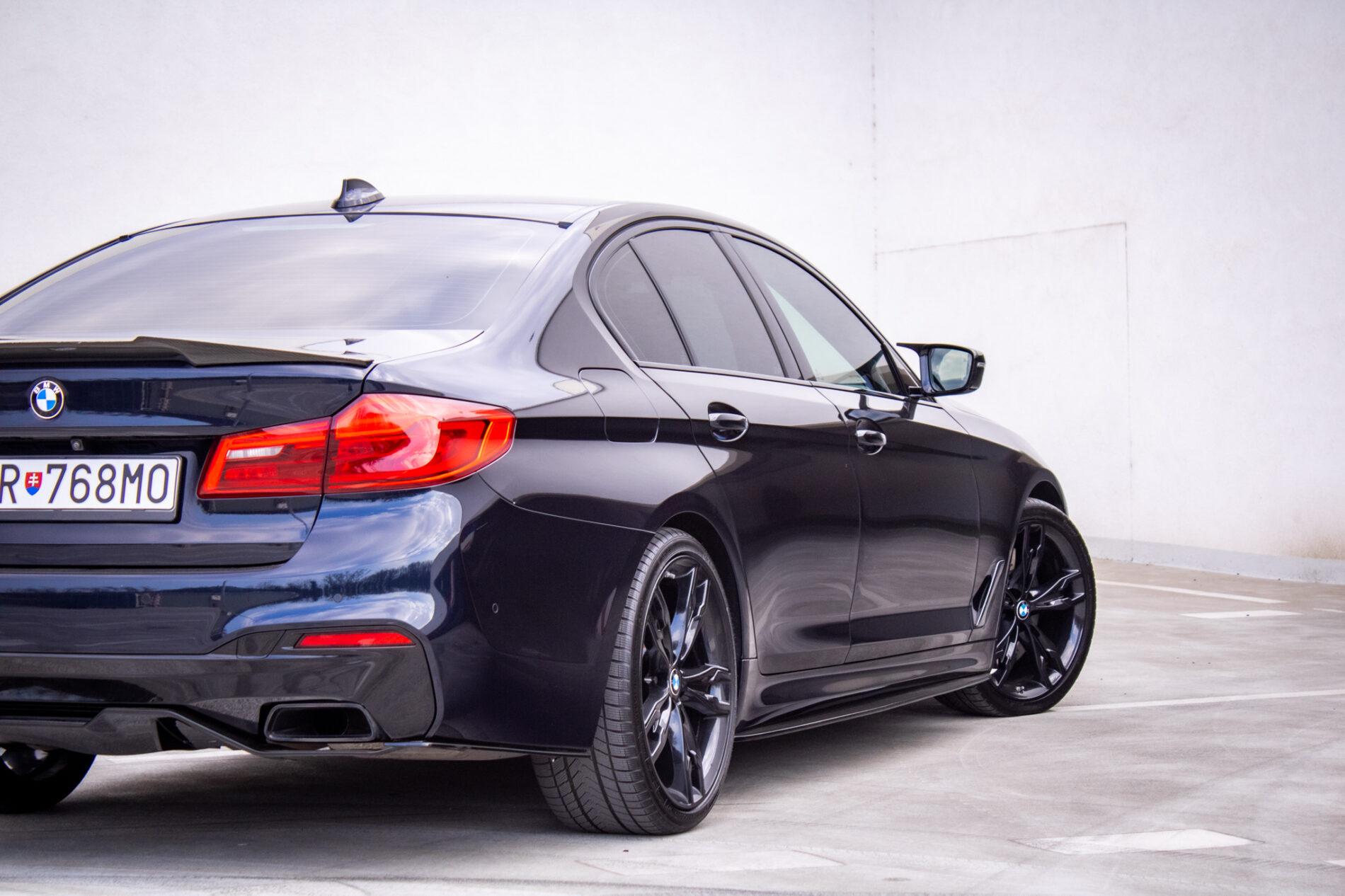 2019 BMW M550d, čierna sedan, 239 000 km