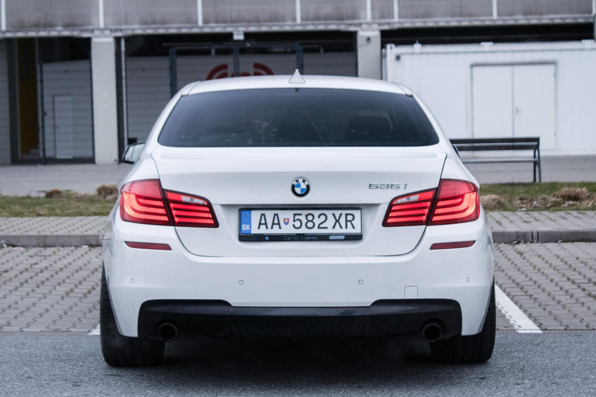 2010 BMW 535i, biela sedan, 255 870 km