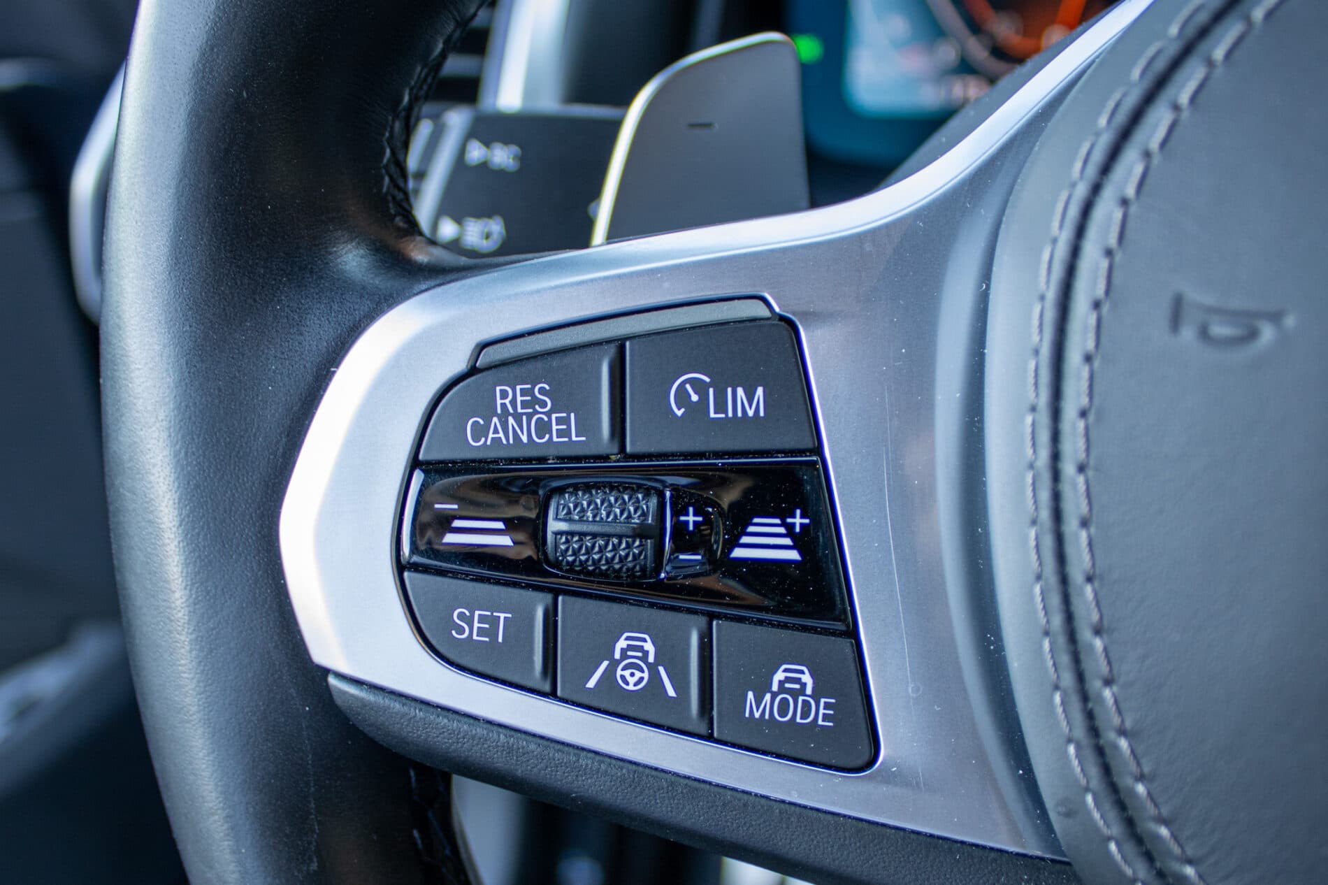 2020 BMW 840d, čierna kupé, 75 000 km