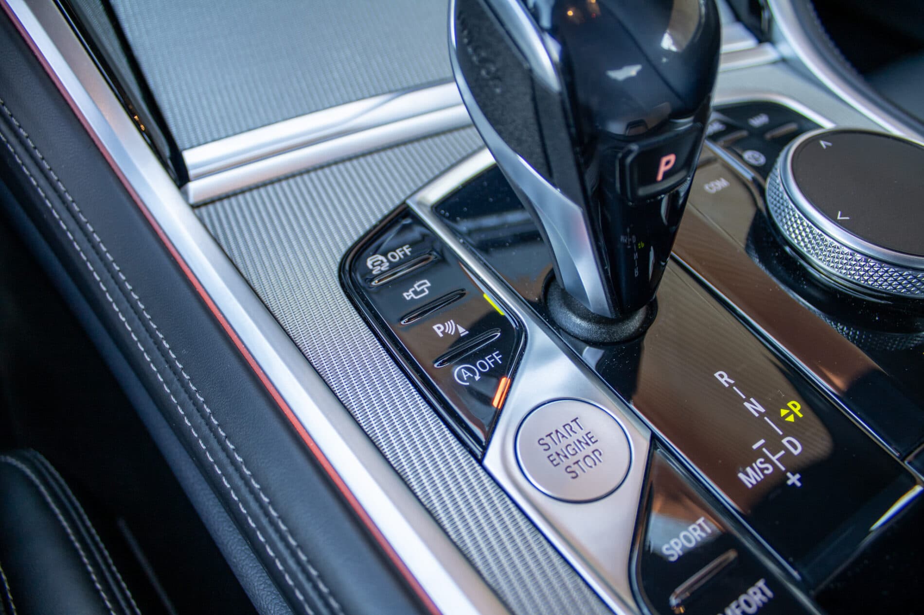 2020 BMW 840d, čierna kupé, 75 000 km