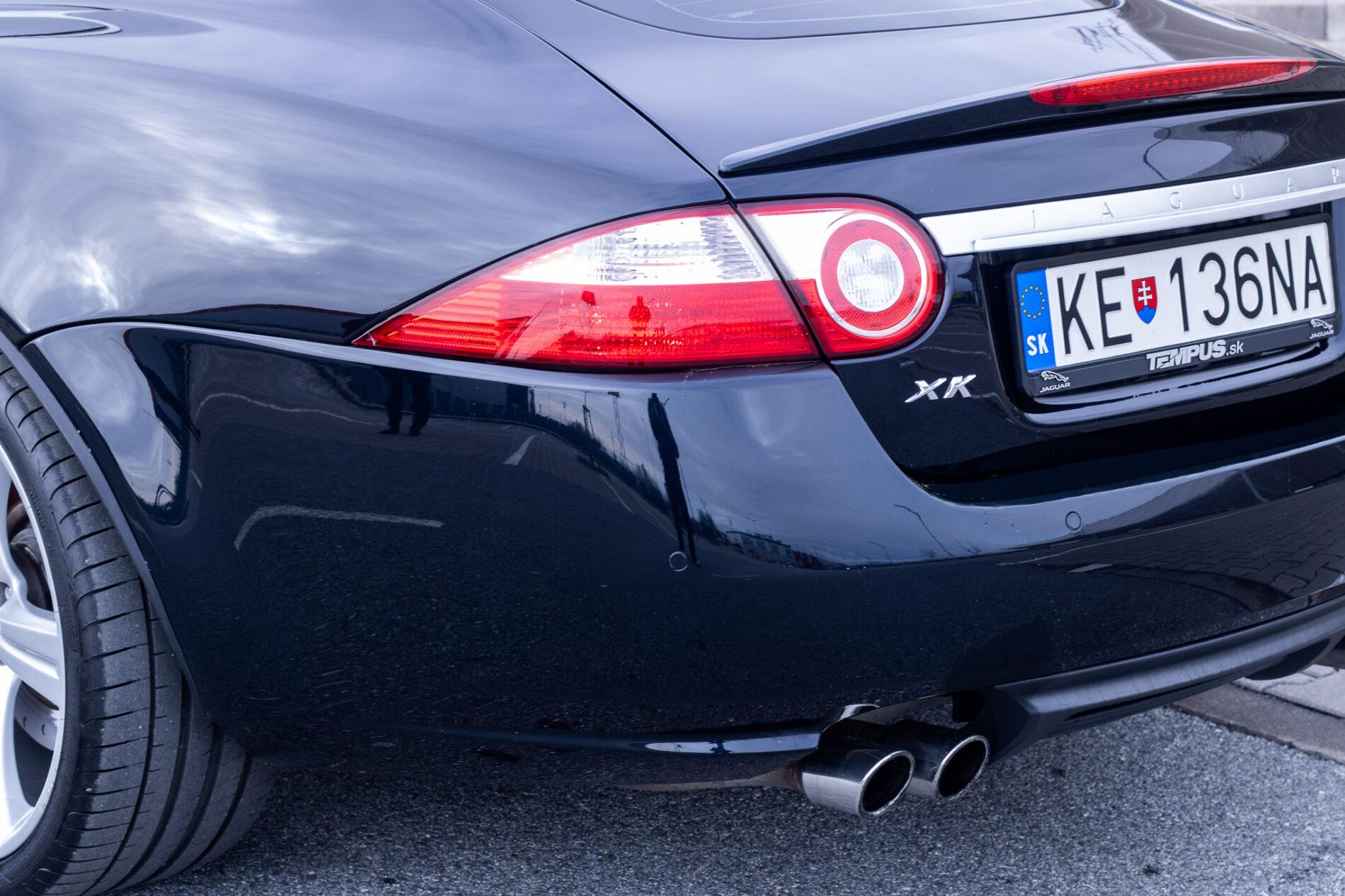 2007 Jaguar XKR, čierna kupé, 178 476 km