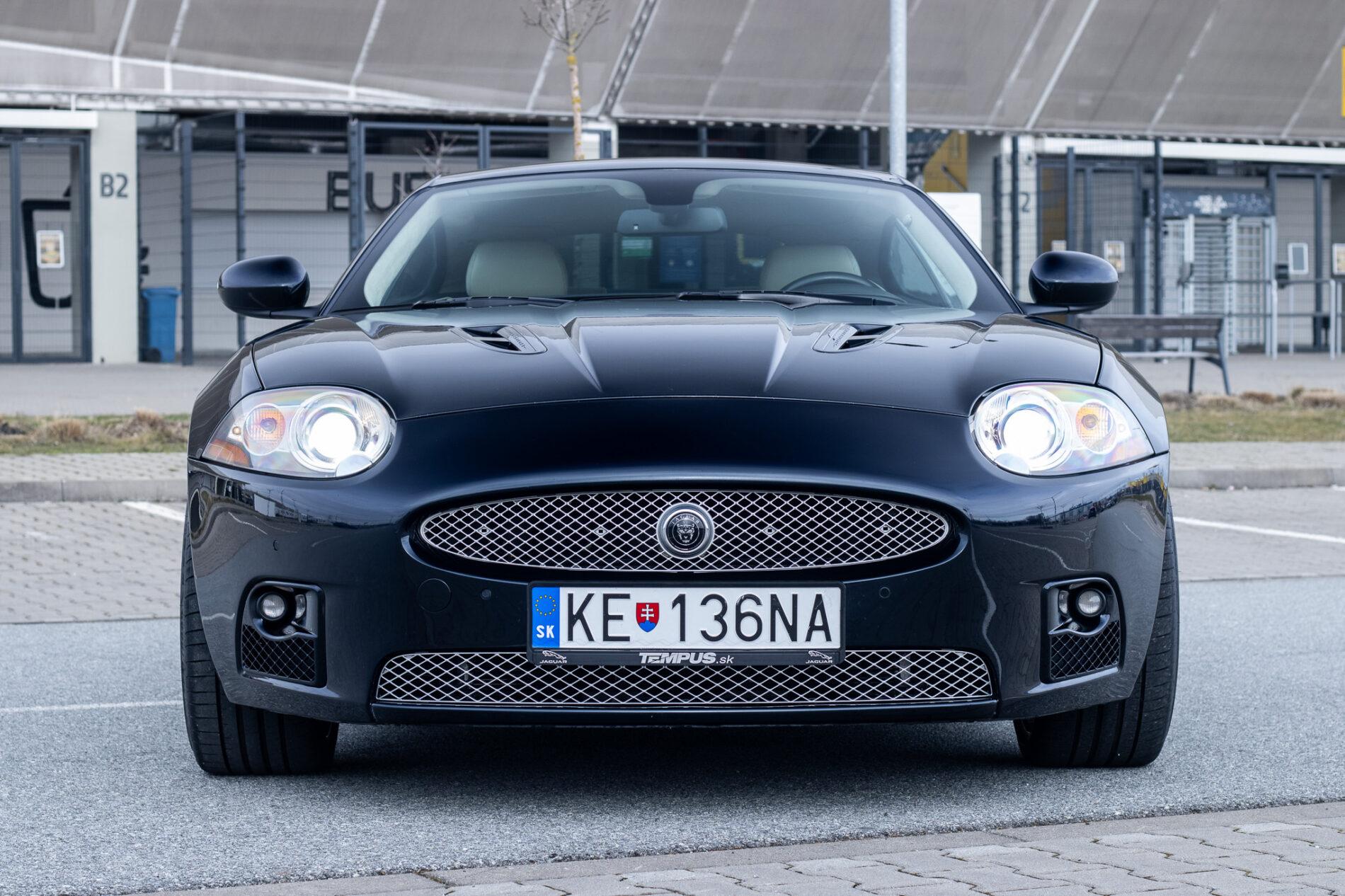 2007 Jaguar XKR, čierna kupé, 178 476 km