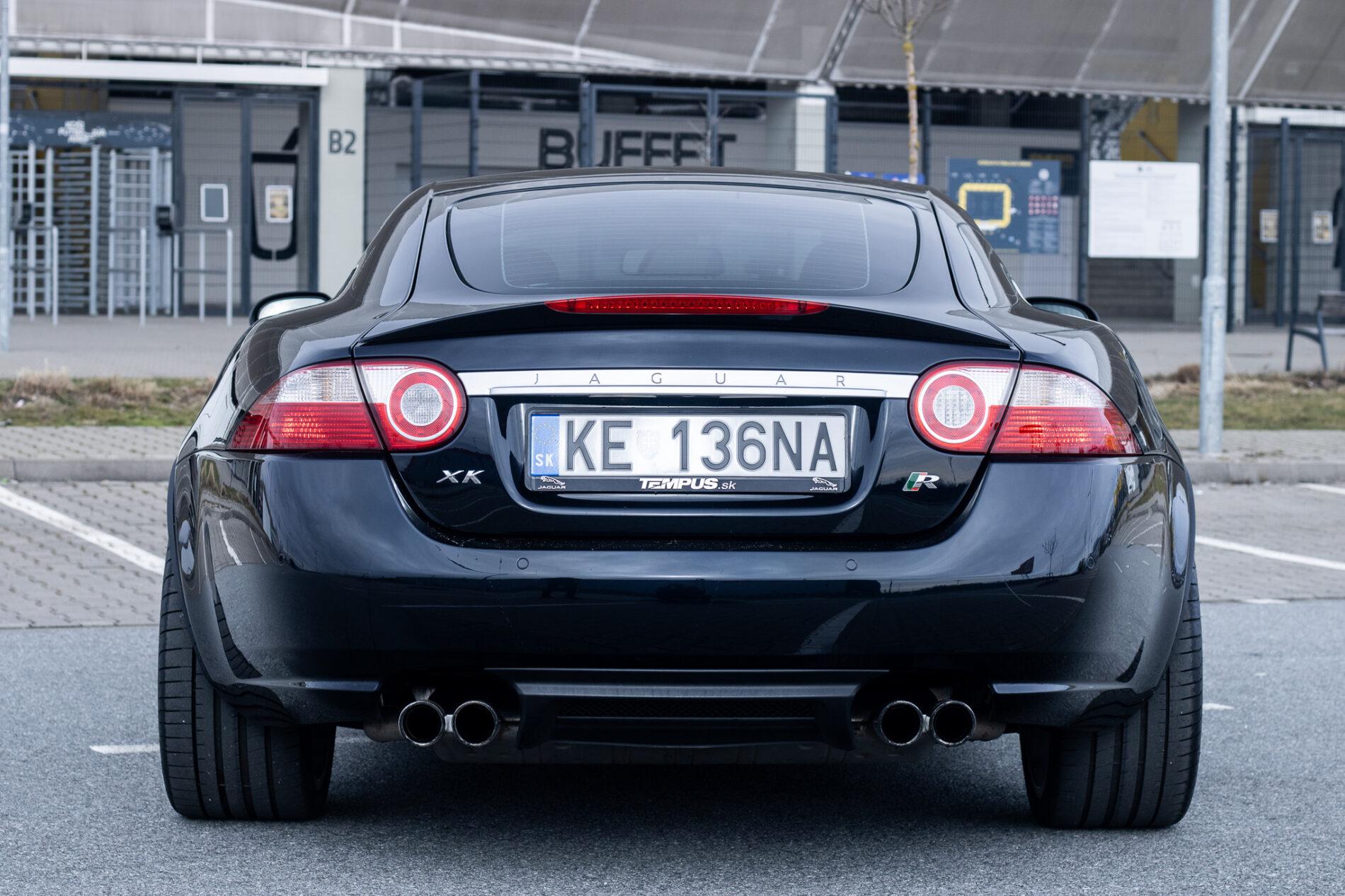 2007 Jaguar XKR, čierna kupé, 178 476 km