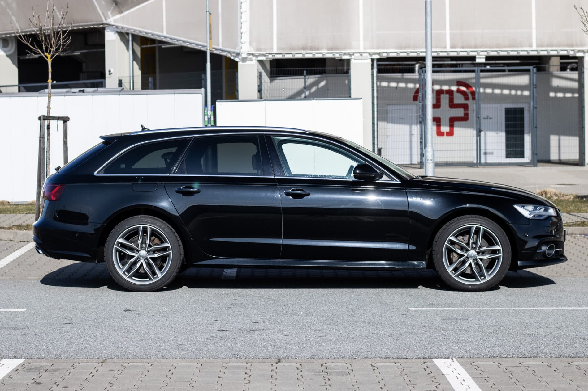 2017 AUDI A6, čierna kombi, 274 353 km