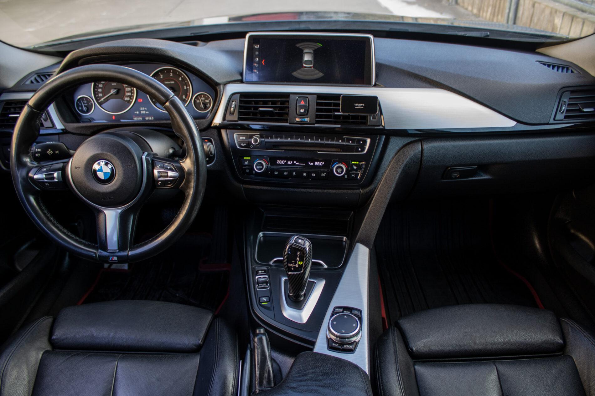 2015 BMW 330d, sivá sedan, 193 116 km