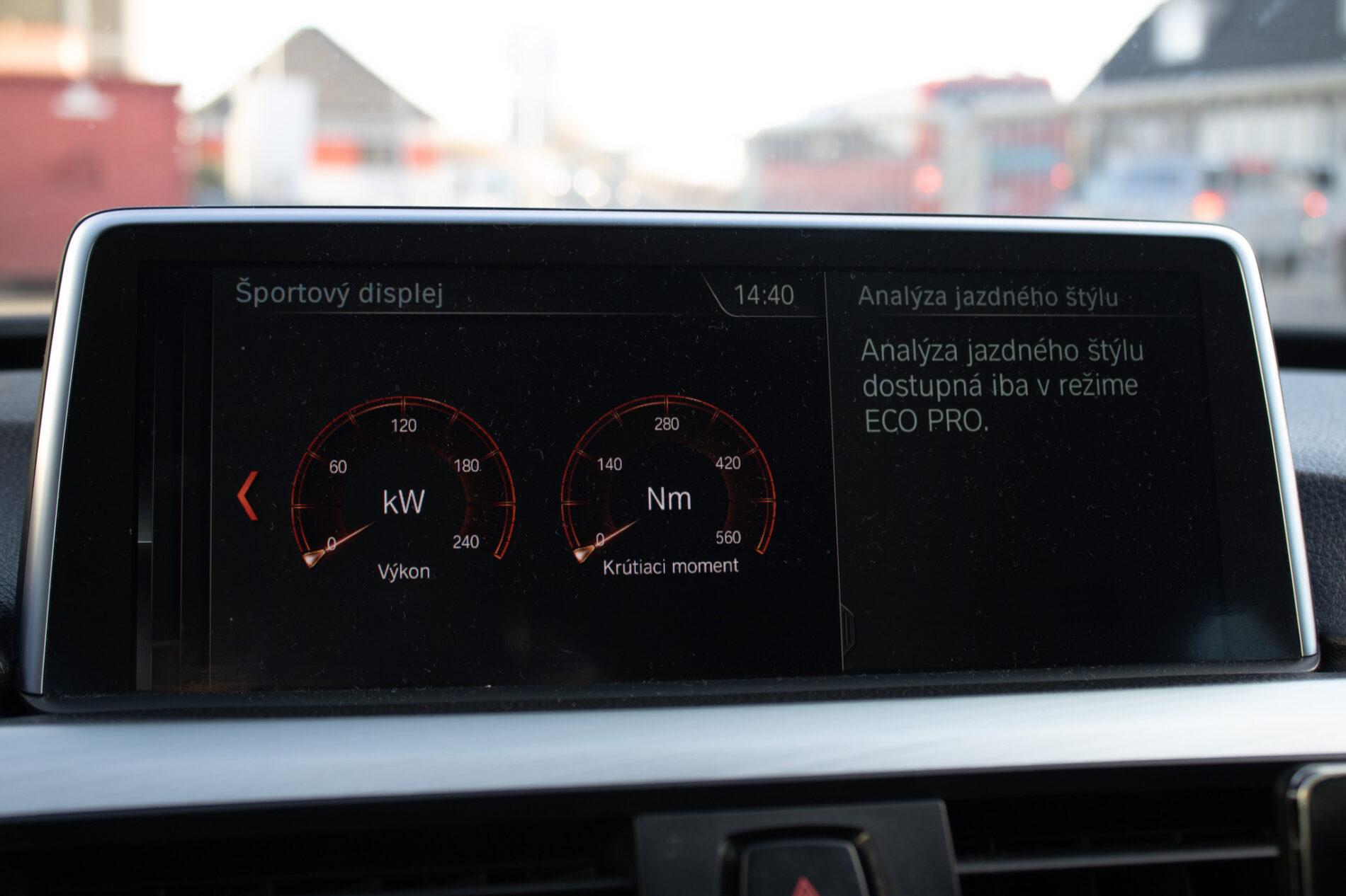 2015 BMW 330d, sivá sedan, 193 116 km