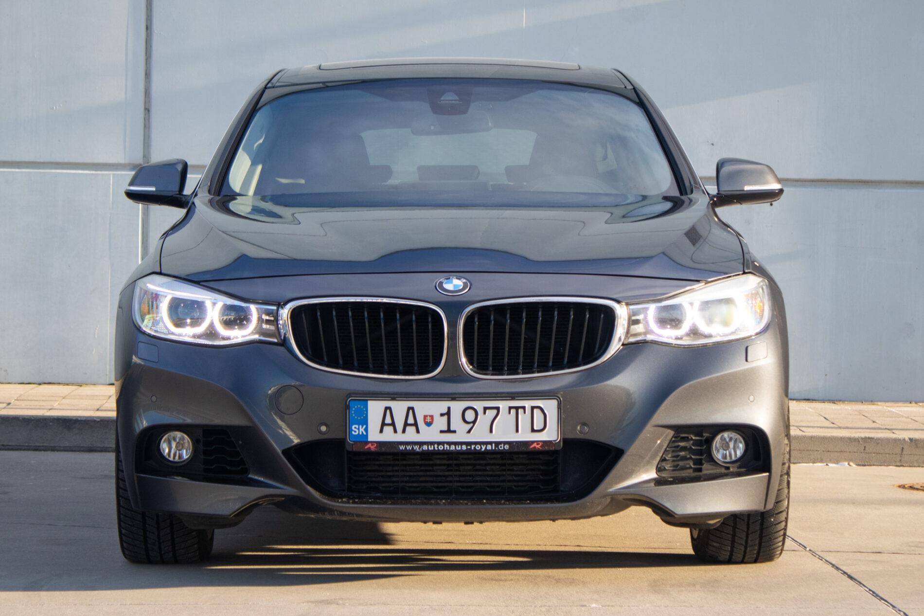 2015 BMW 330d, sivá sedan, 193 116 km