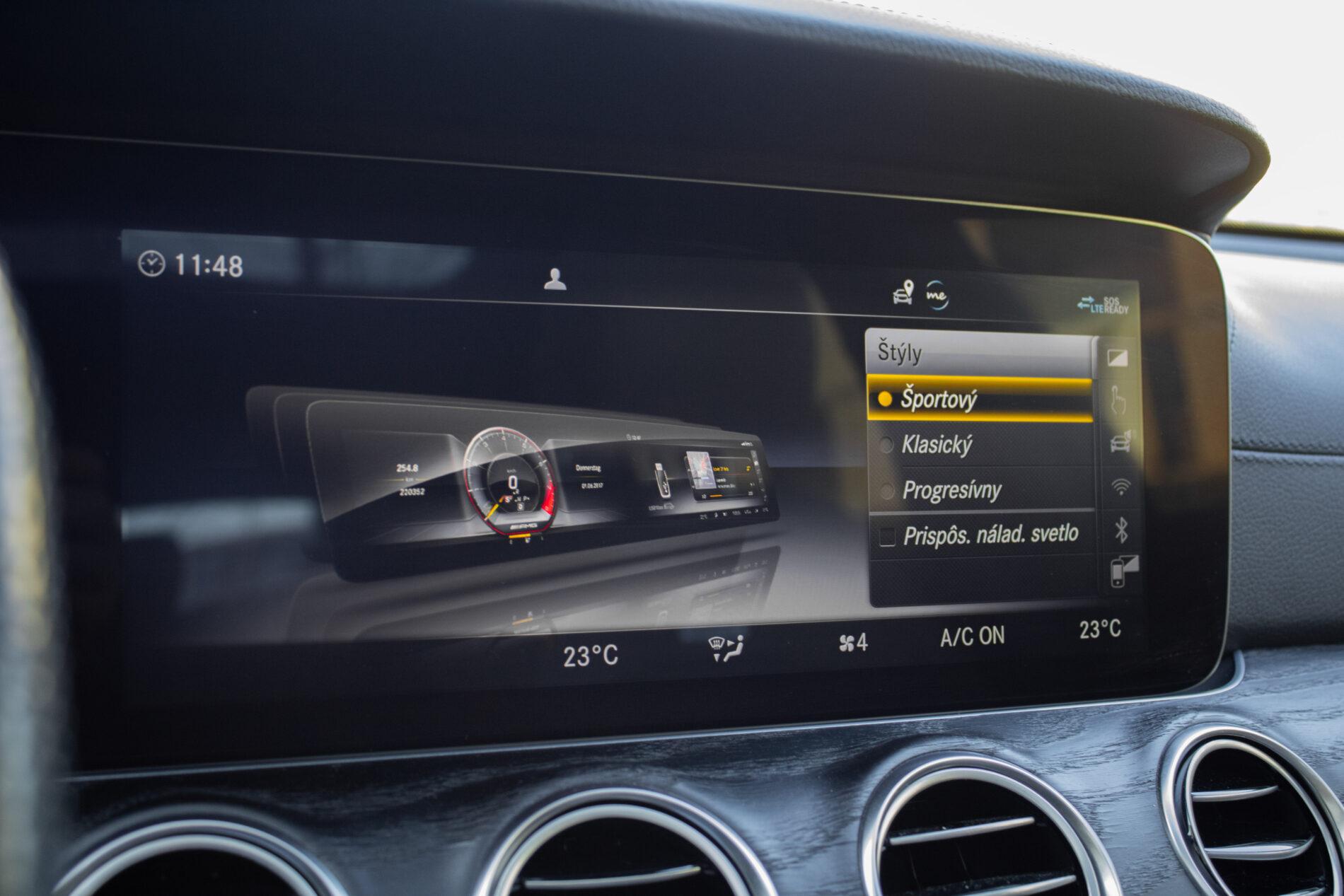 2019 Mercedes-Benz E 63 AMG, sivá kombi, 165 262 km