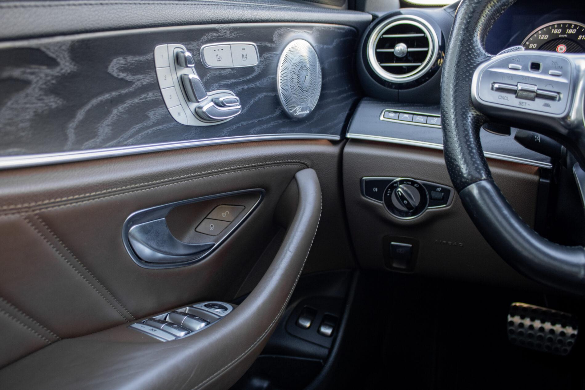 2019 Mercedes-Benz E 63 AMG, sivá kombi, 165 262 km