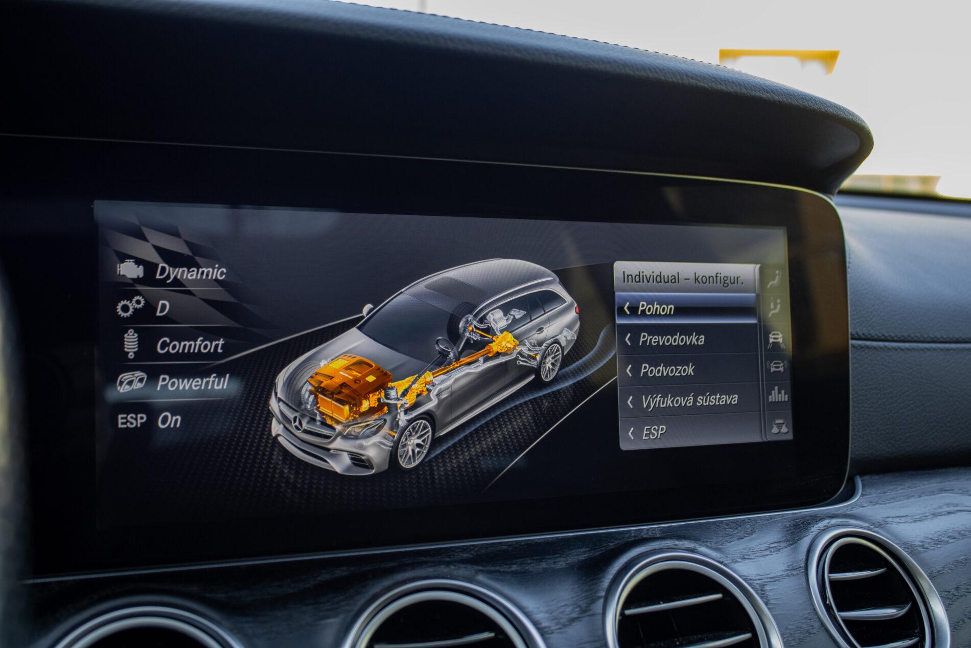 2019 Mercedes-Benz E 63 AMG, sivá kombi, 165 262 km