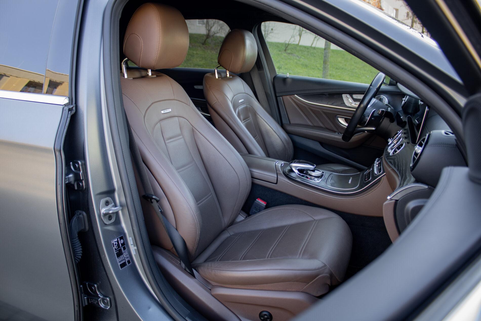 2019 Mercedes-Benz E 63 AMG, sivá kombi, 165 262 km