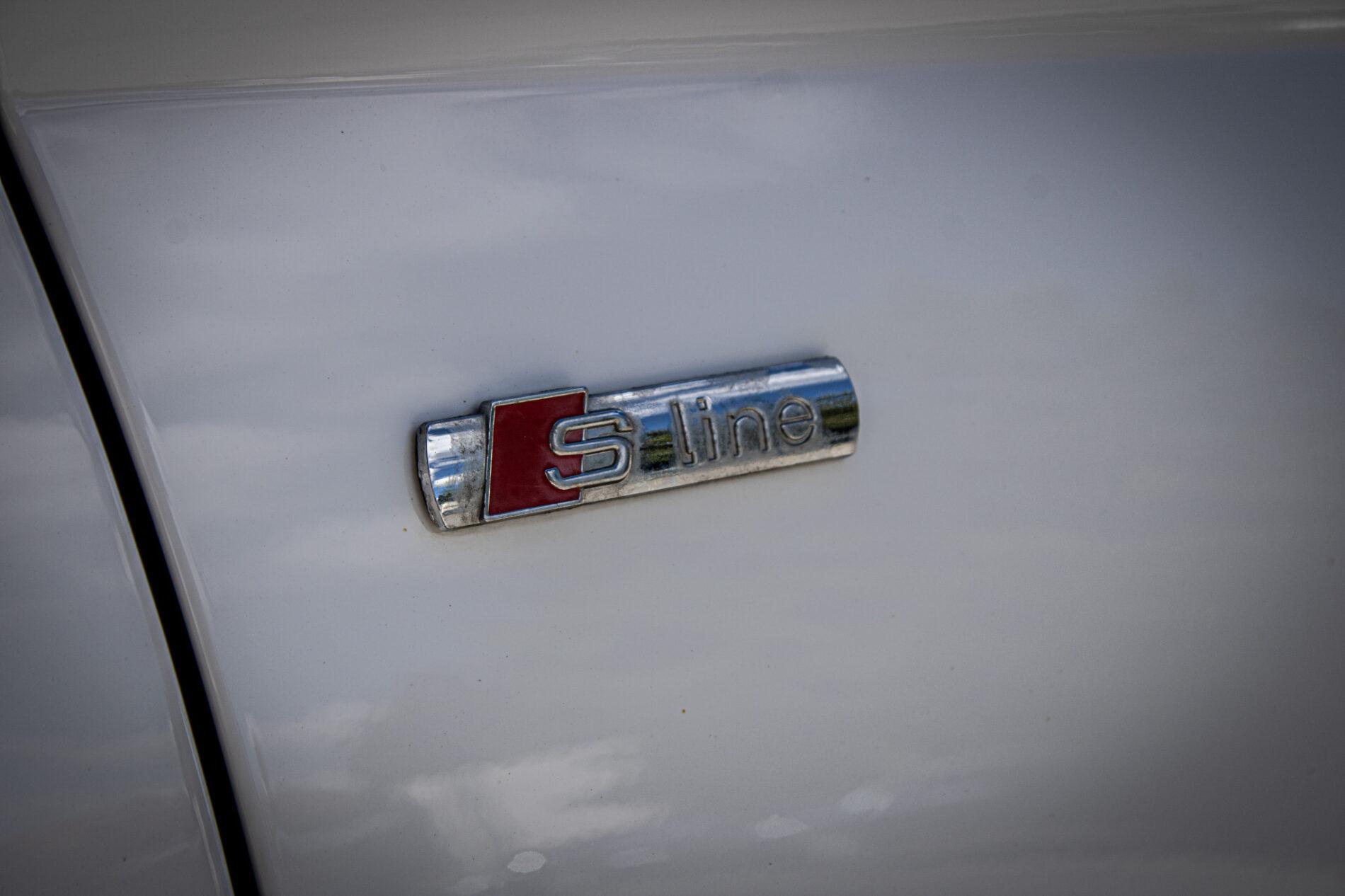 2016 AUDI A6, biela sedan, 244 763 km