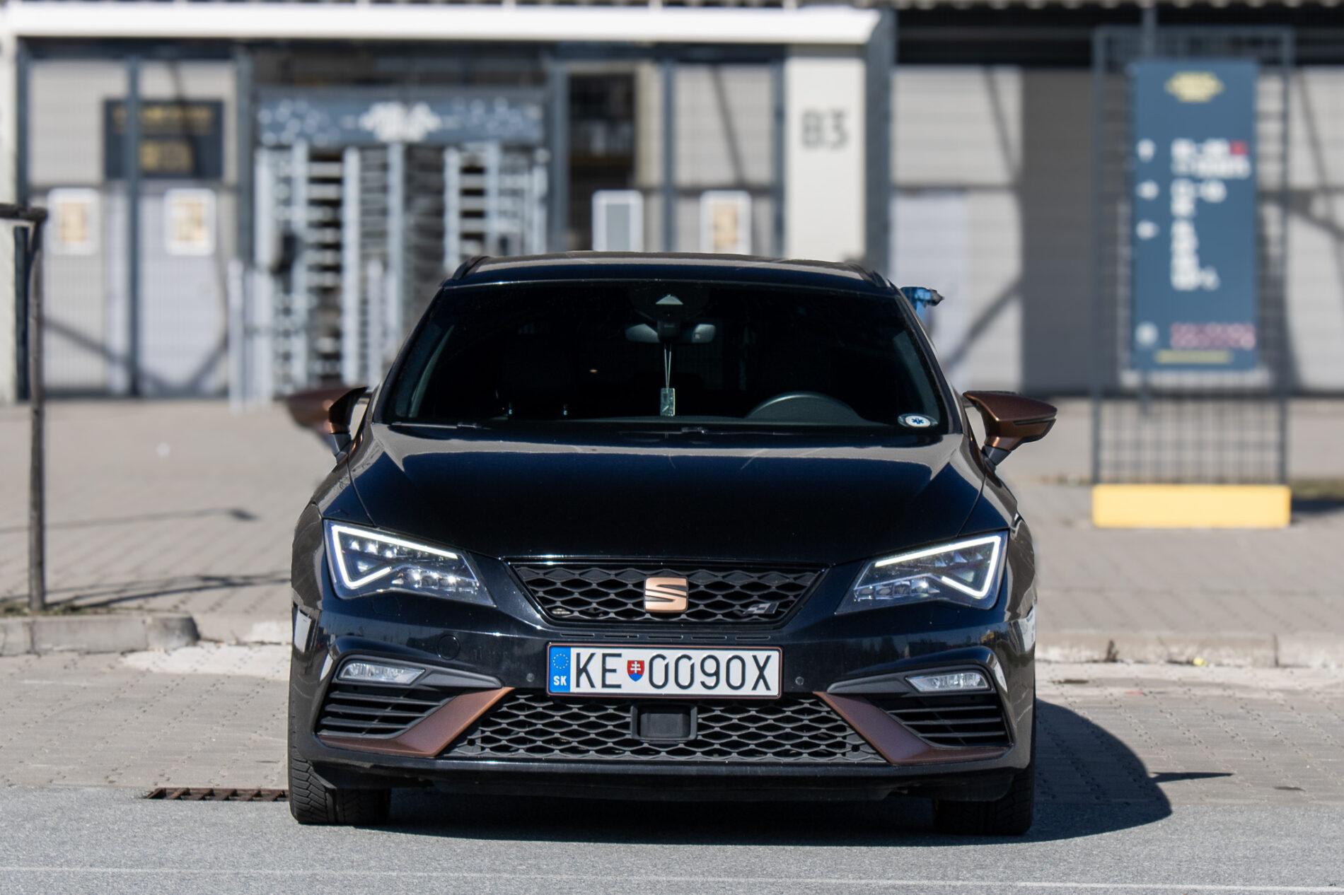 2018 Seat Leon Cupra, čierna kombi, 219 326 km