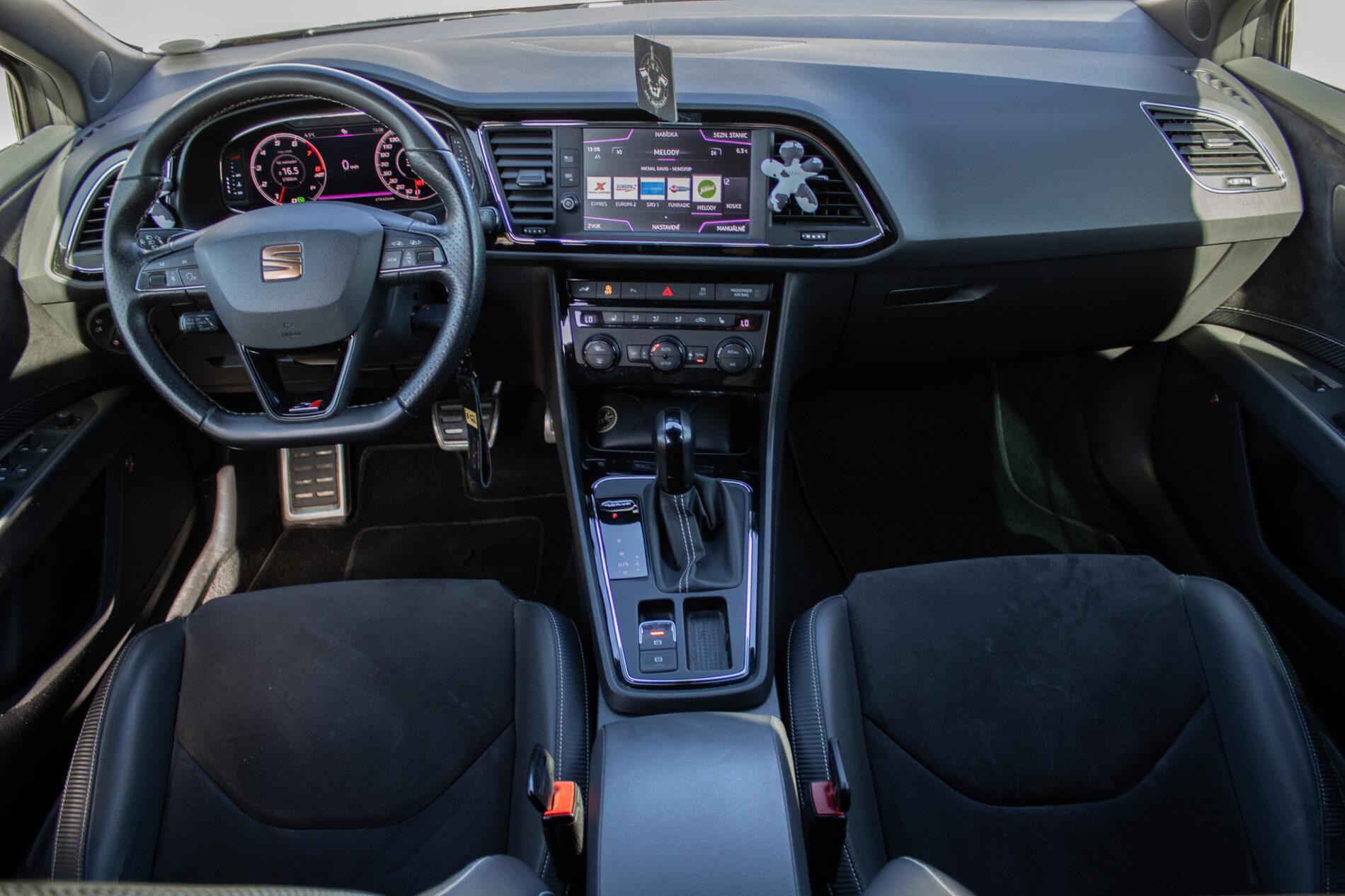 2018 Seat Leon Cupra, čierna kombi, 219 326 km