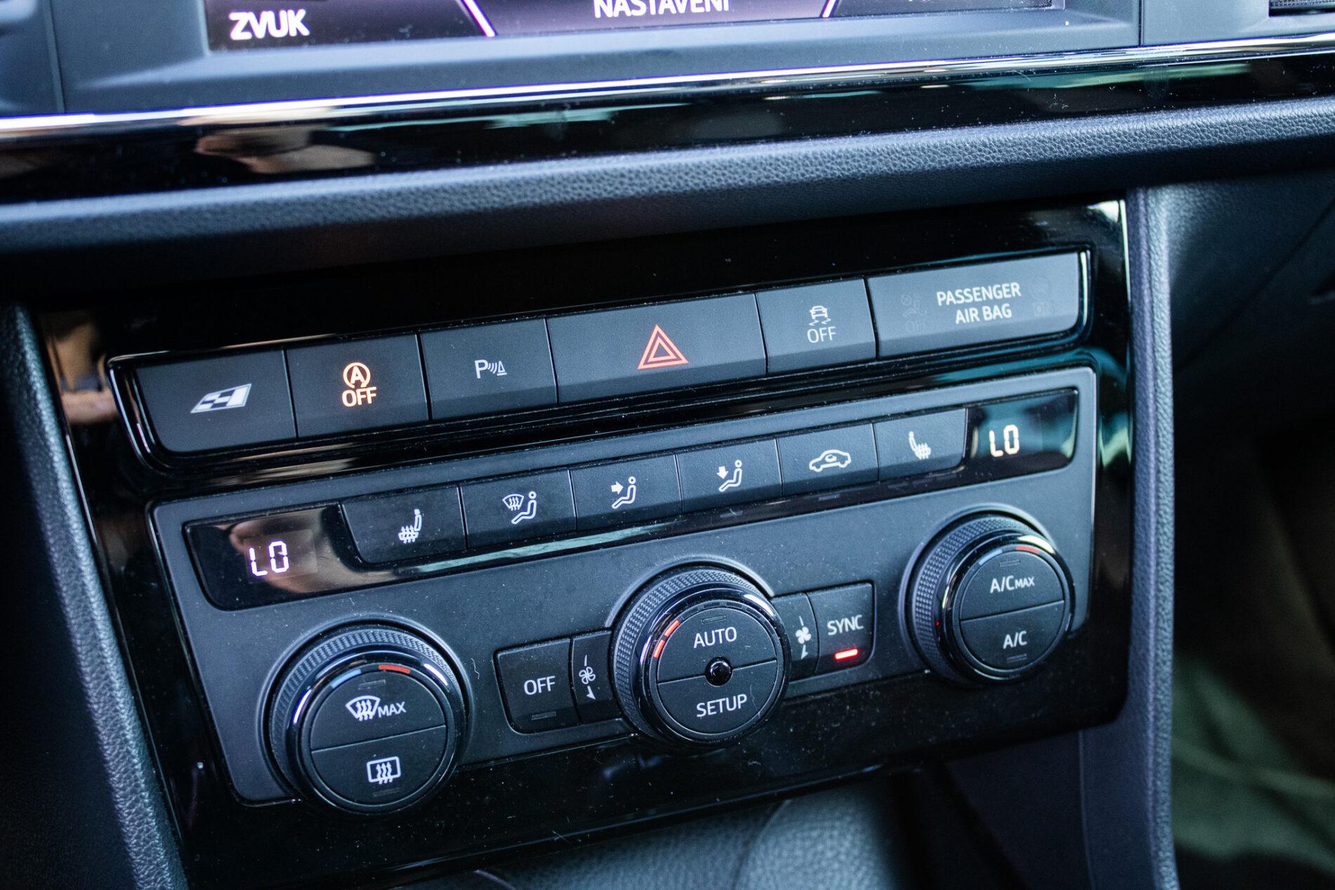 2018 Seat Leon Cupra, čierna kombi, 219 326 km