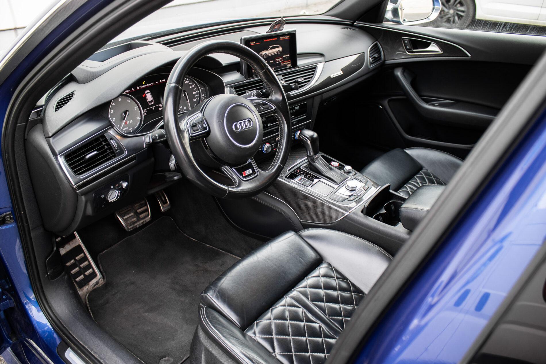 2015 AUDI S6, modrá kombi, 264 543 km