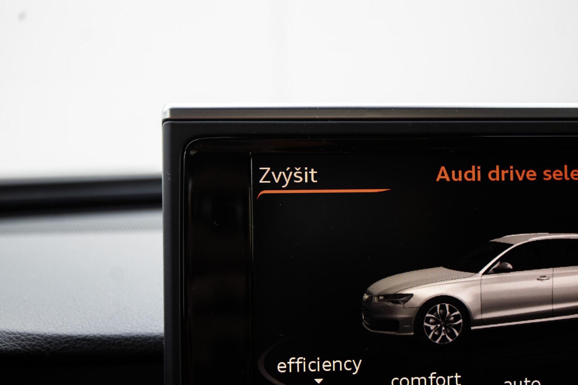 2015 AUDI S6, modrá kombi, 264 543 km