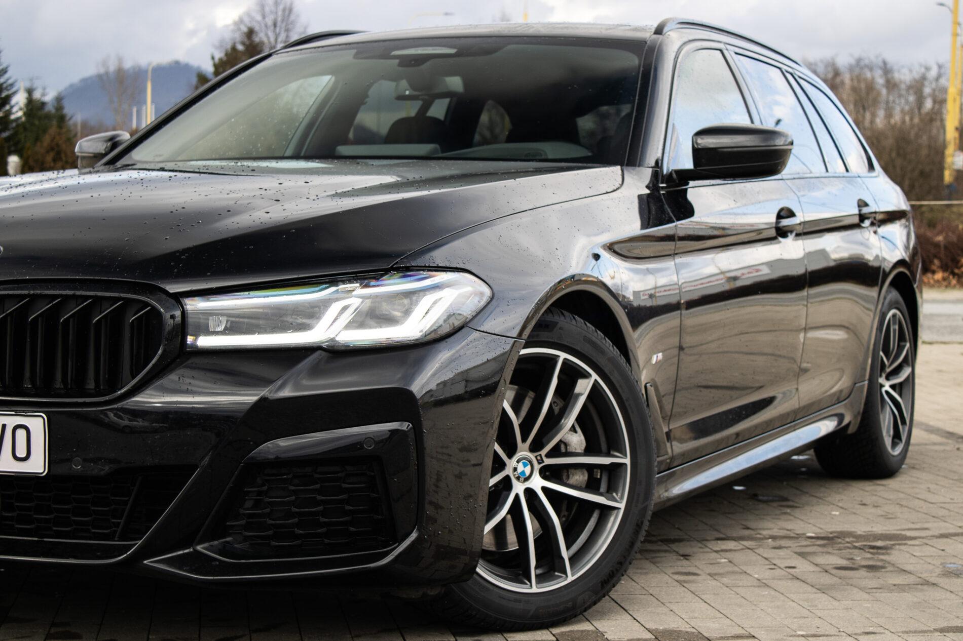 2023 BMW 540d, béžová kombi, 95 383 km