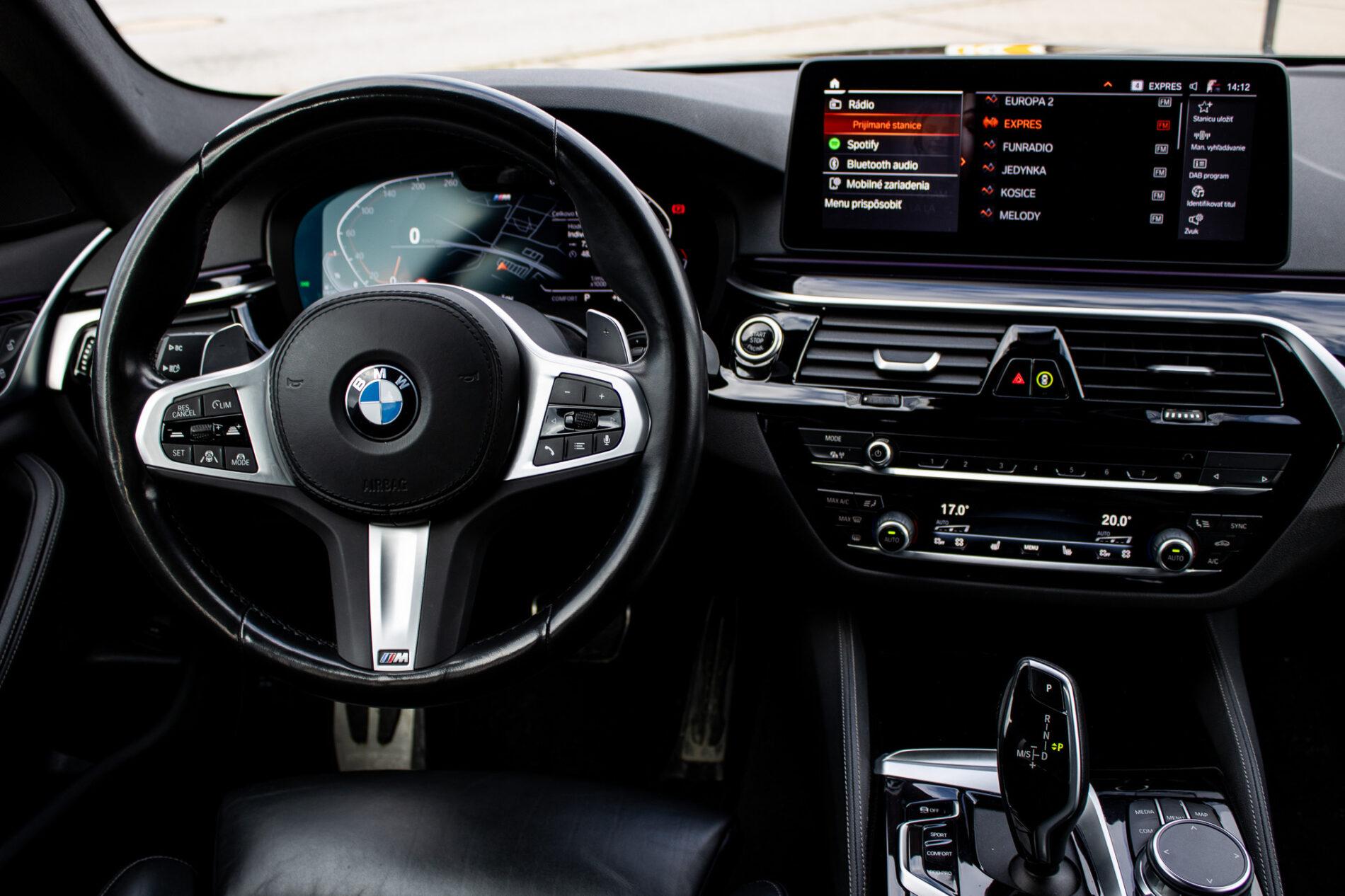 2023 BMW 540d, béžová kombi, 95 383 km