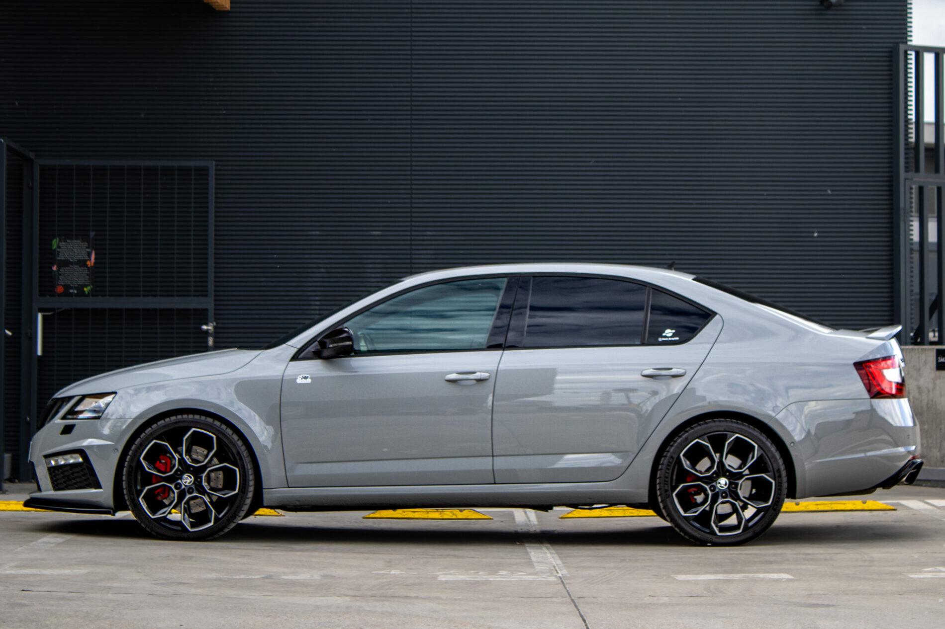 2018 Skoda Octavia RS, sivá, 83 724 km