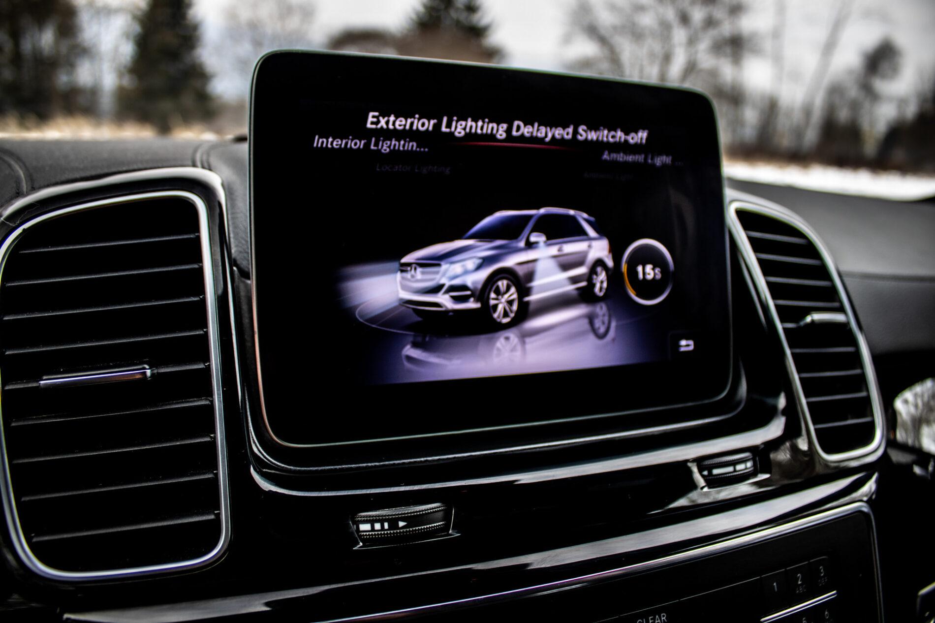 2018 Mercedes-Benz GLE 500e, sivá kombi, 71 352 km