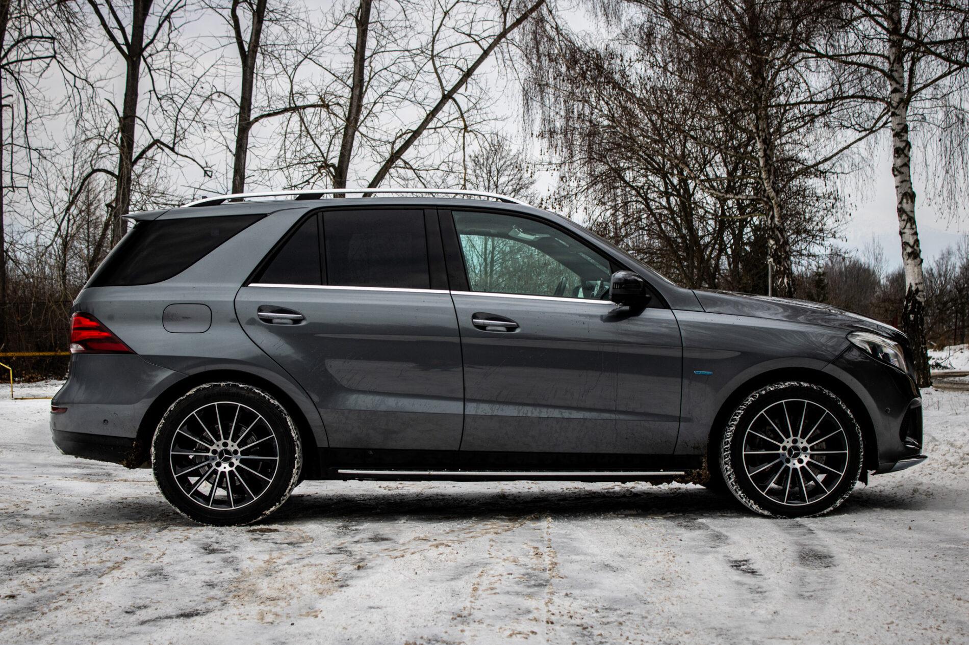 2018 Mercedes-Benz GLE 500e, sivá kombi, 71 352 km
