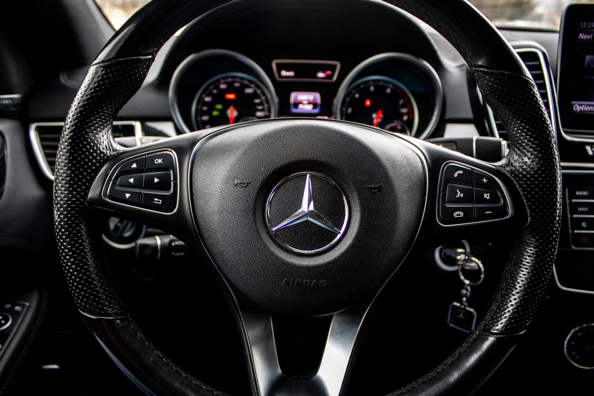 2018 Mercedes-Benz GLE 500e, sivá kombi, 71 352 km