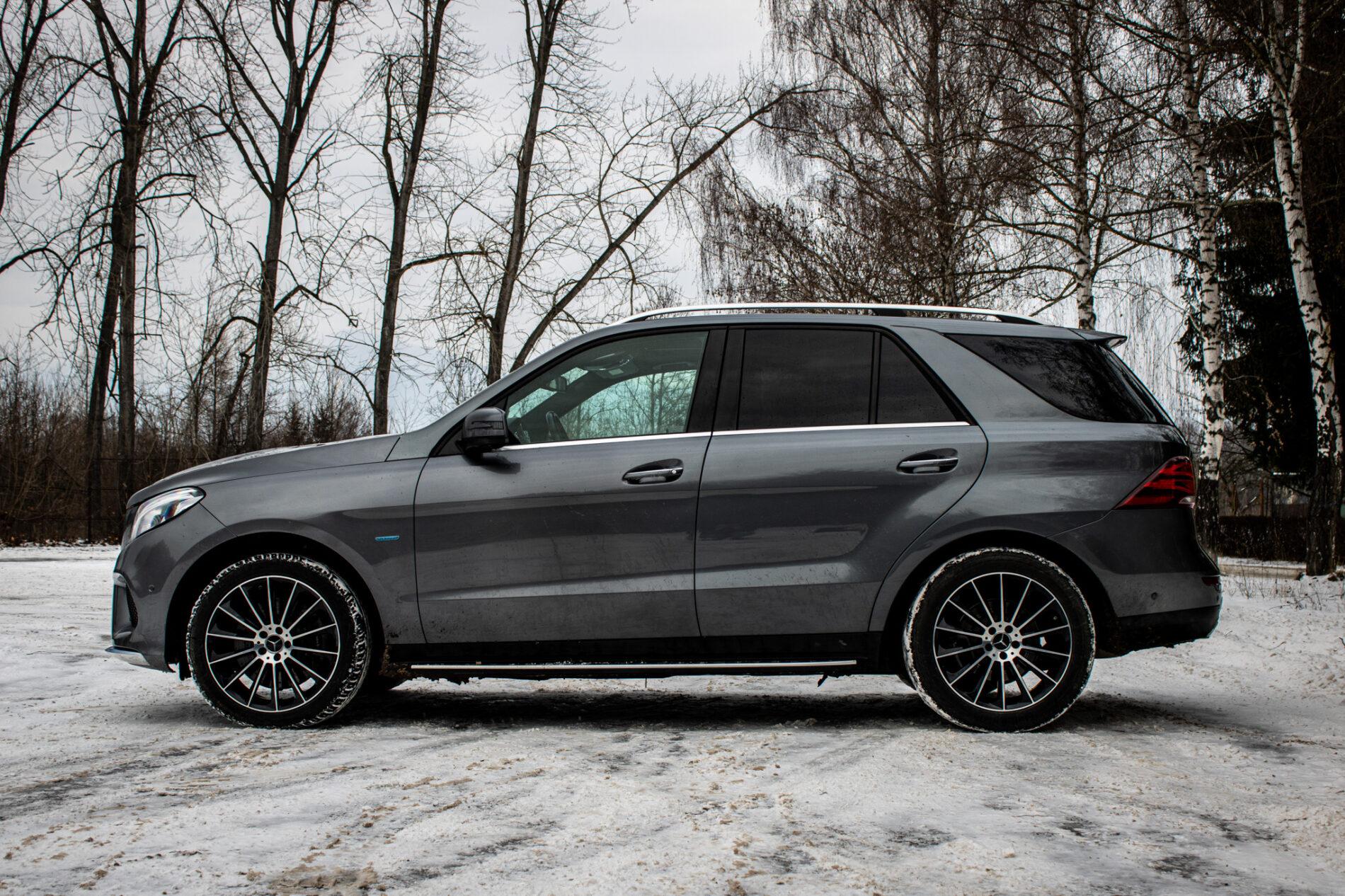 2018 Mercedes-Benz GLE 500e, sivá kombi, 71 352 km