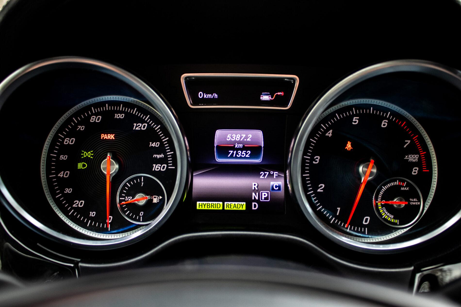 2018 Mercedes-Benz GLE 500e, sivá kombi, 71 352 km