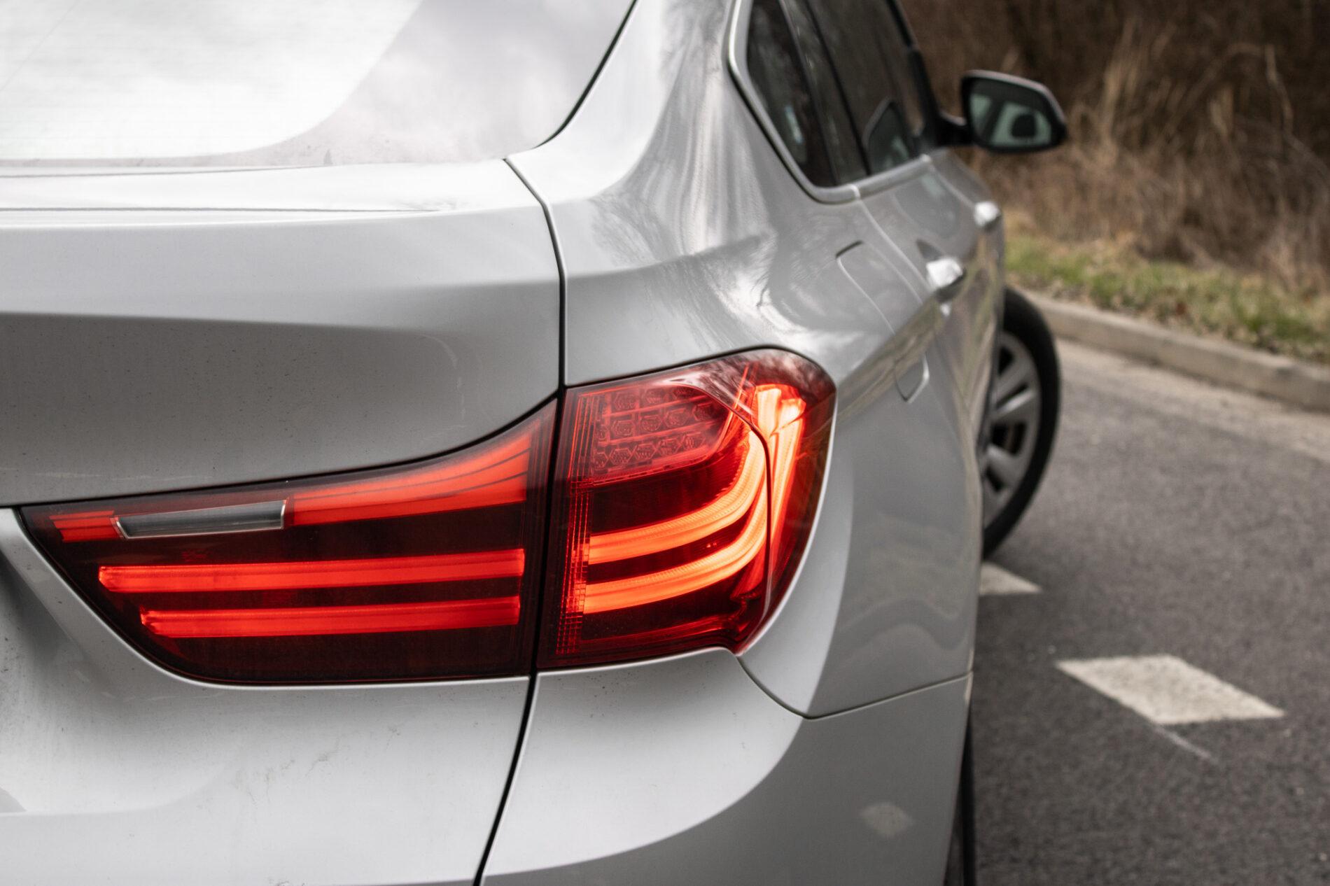 2015 BMW 530d, sivá sedan, 333 147 km