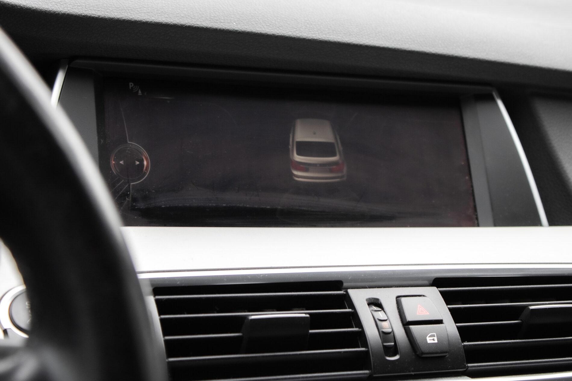2015 BMW 530d, sivá sedan, 333 147 km