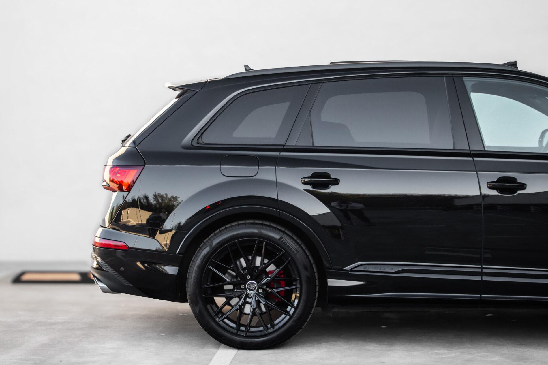 2022 AUDI SQ7, čierna suv, 72 106 km