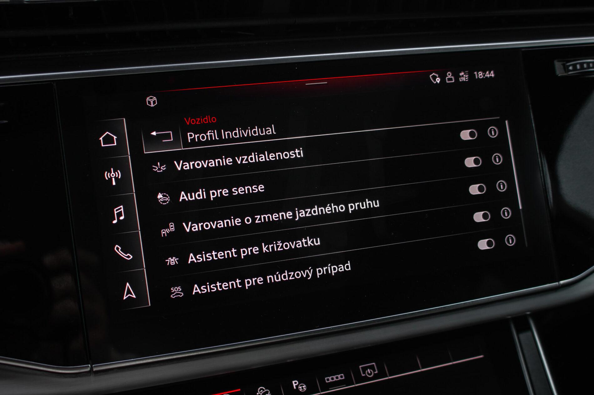 2022 AUDI SQ7, čierna suv, 72 106 km