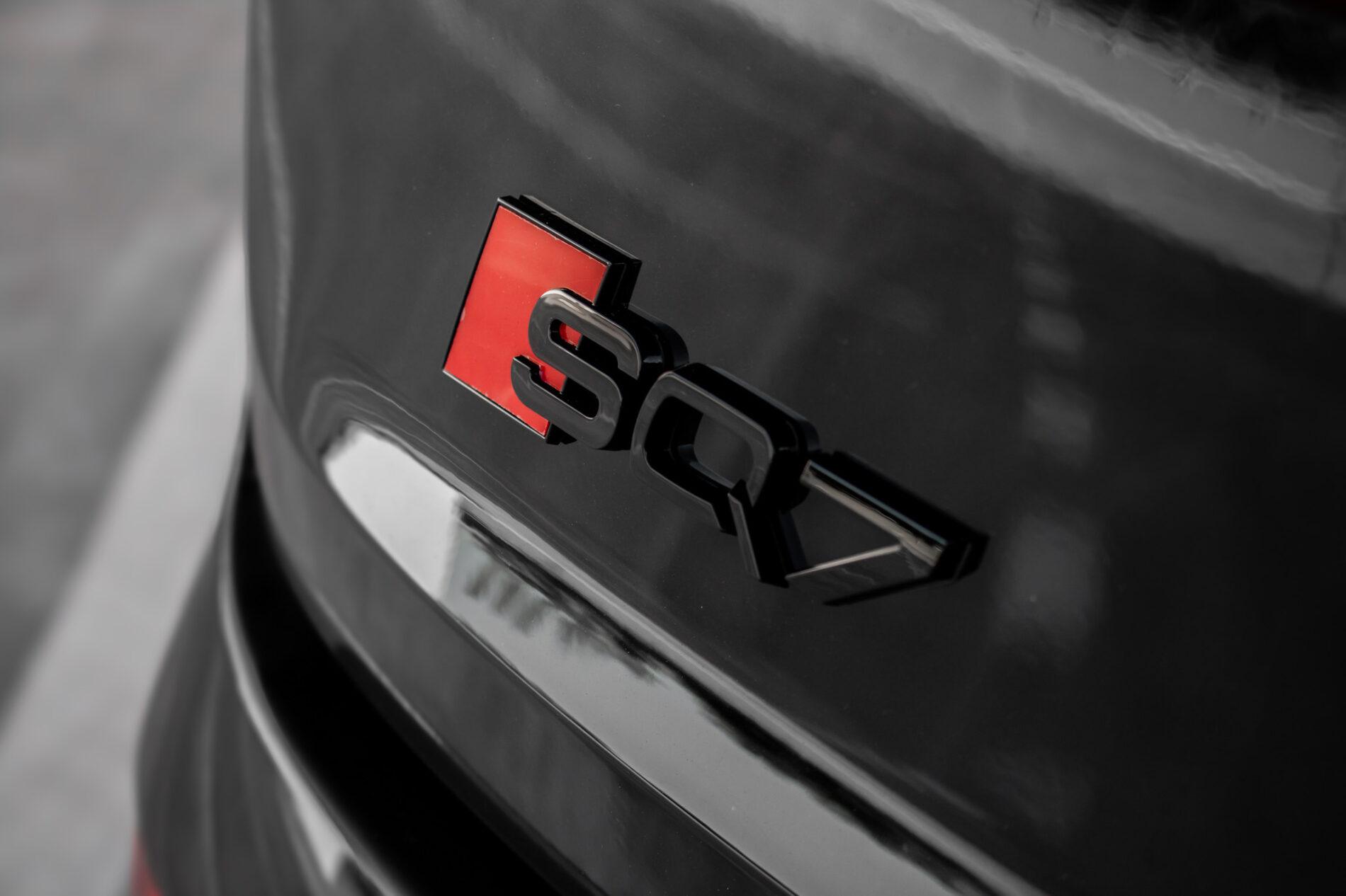 2022 AUDI SQ7, čierna suv, 72 106 km
