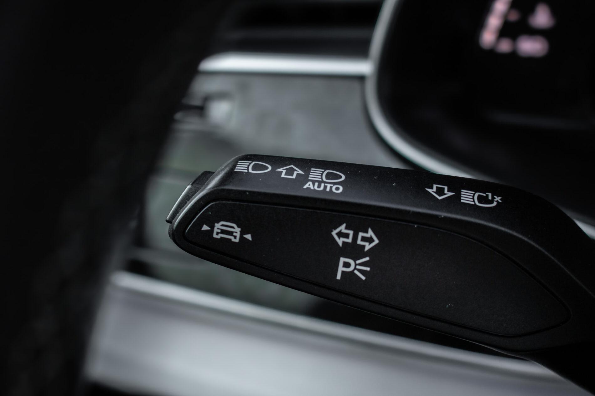 2022 AUDI SQ7, čierna suv, 72 106 km