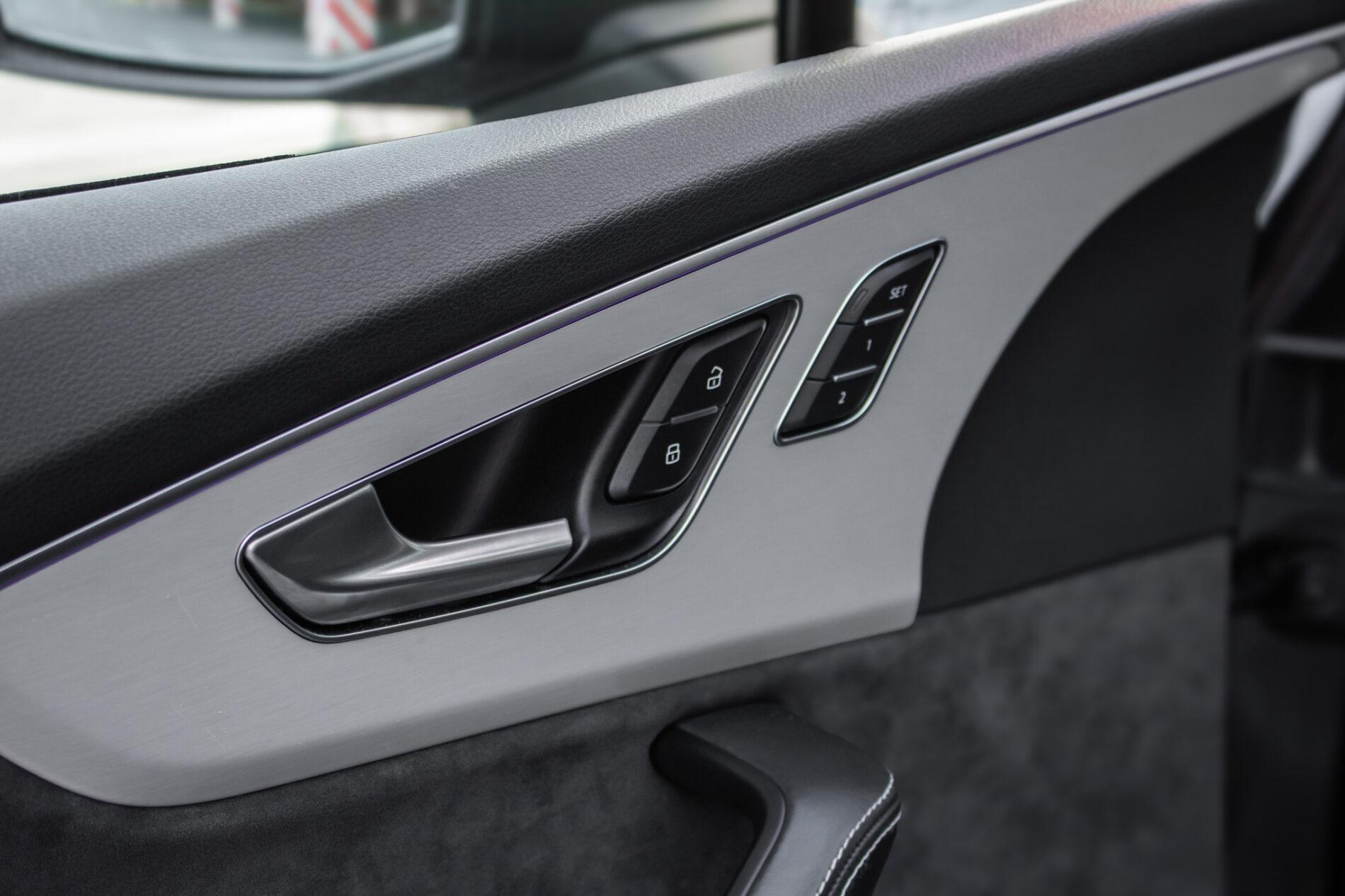 2022 AUDI SQ7, čierna suv, 72 106 km