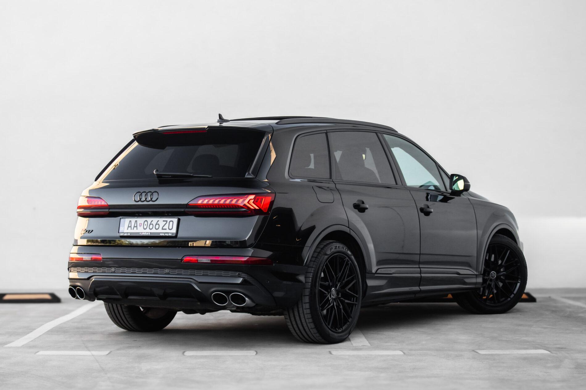 2022 AUDI SQ7, čierna suv, 72 106 km