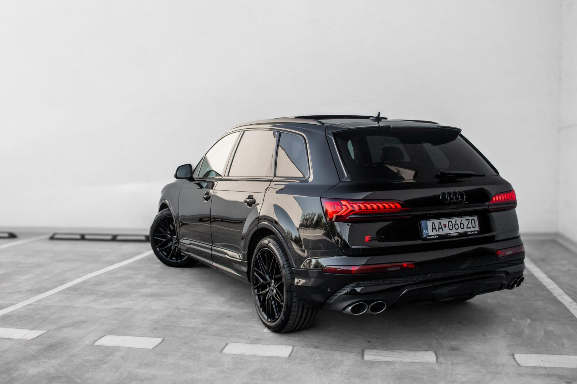 2022 AUDI SQ7, čierna suv, 72 106 km