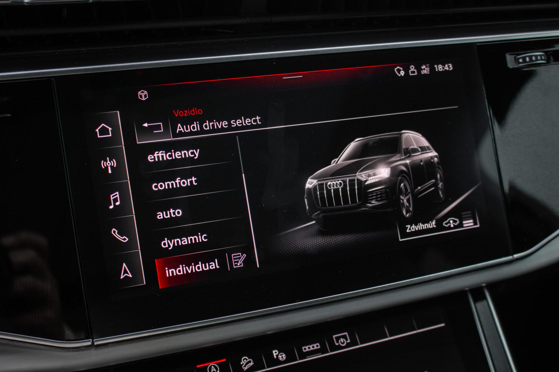 2022 AUDI SQ7, čierna suv, 72 106 km