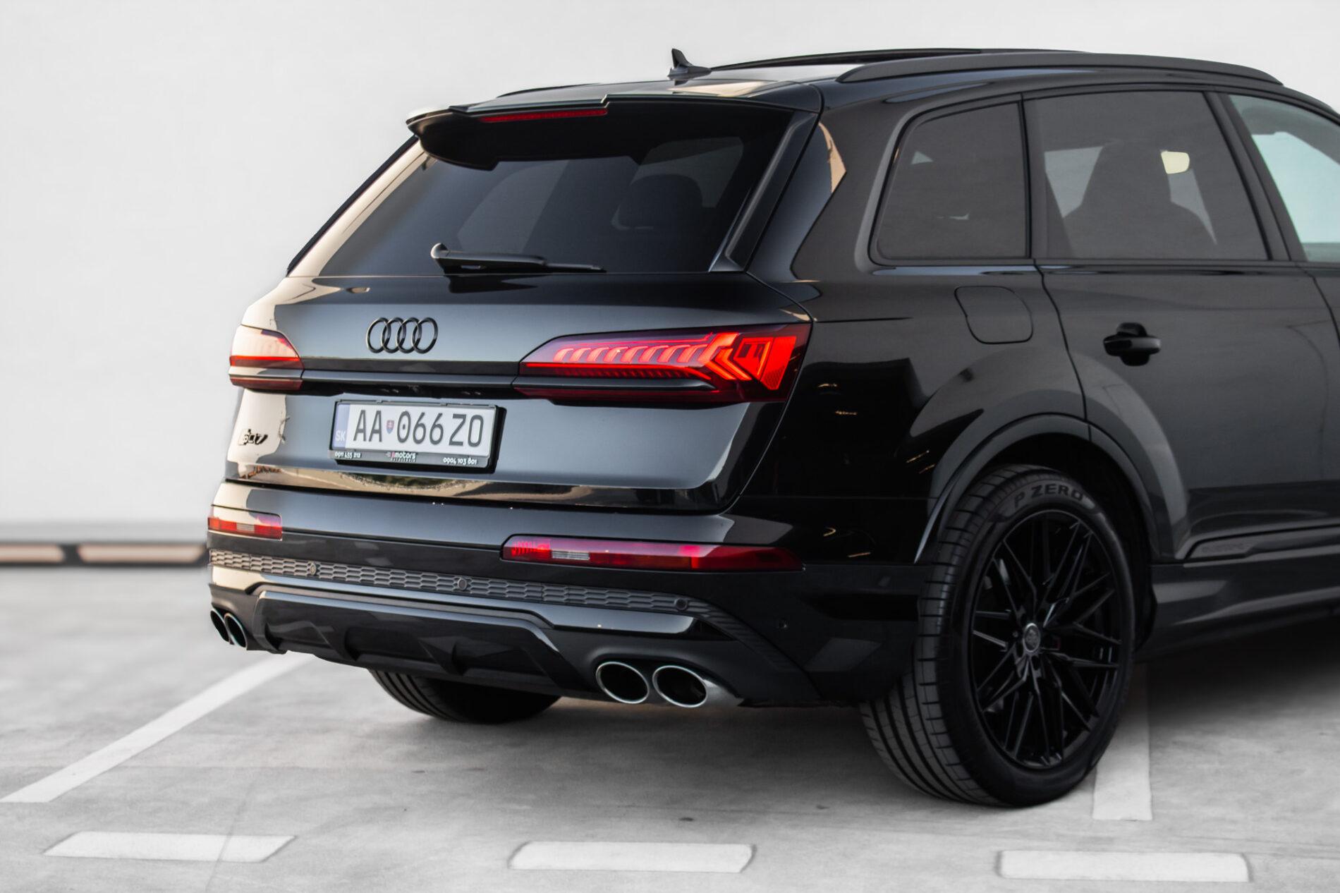 2022 AUDI SQ7, čierna suv, 72 106 km
