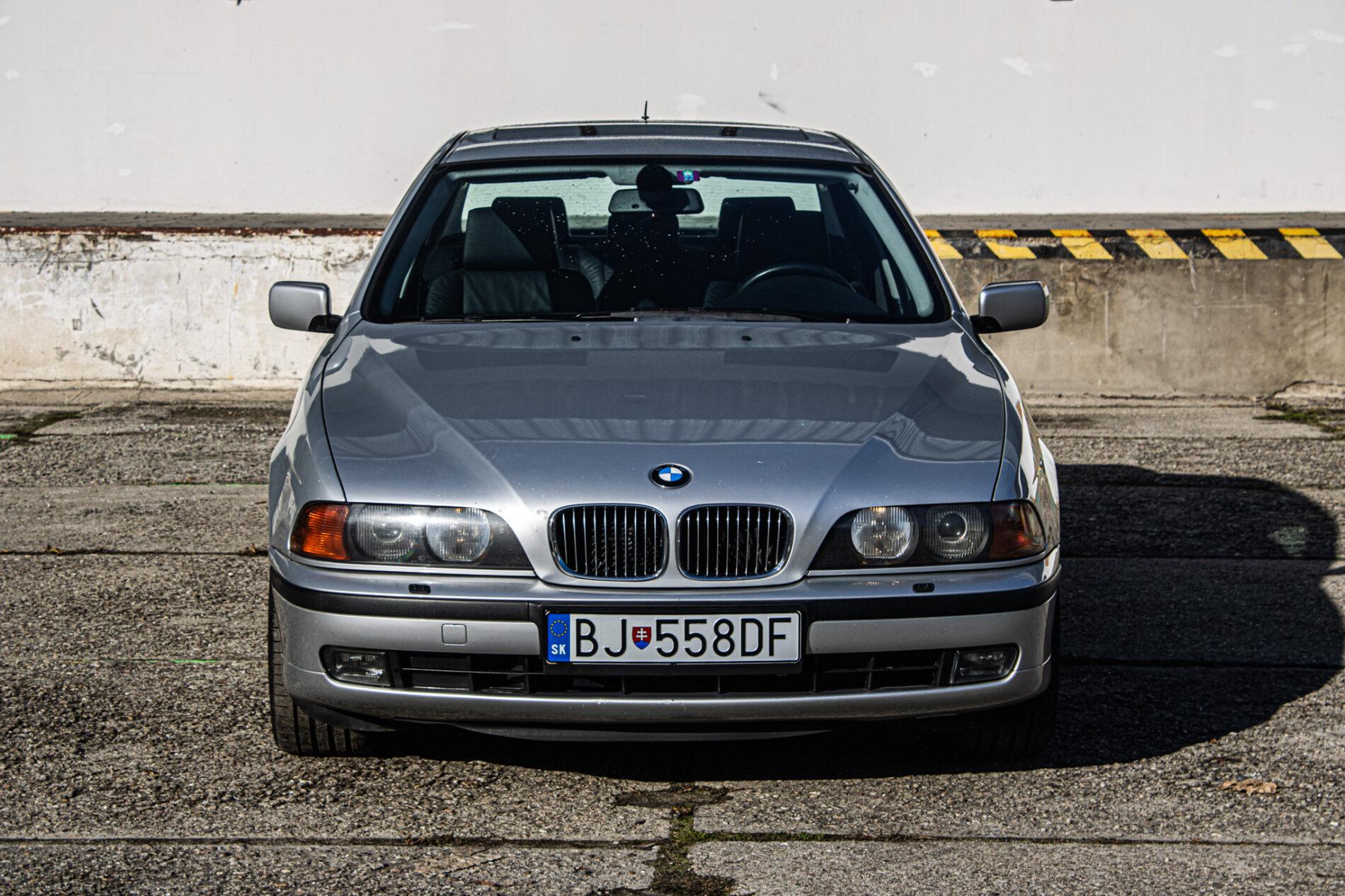 1999 BMW 540i