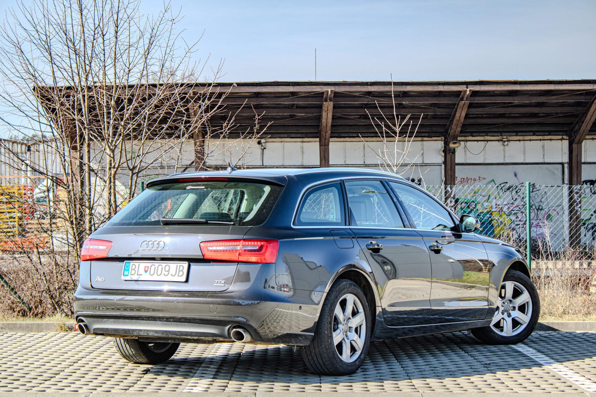 2015 AUDI A6, sivá kombi, 286 842 km