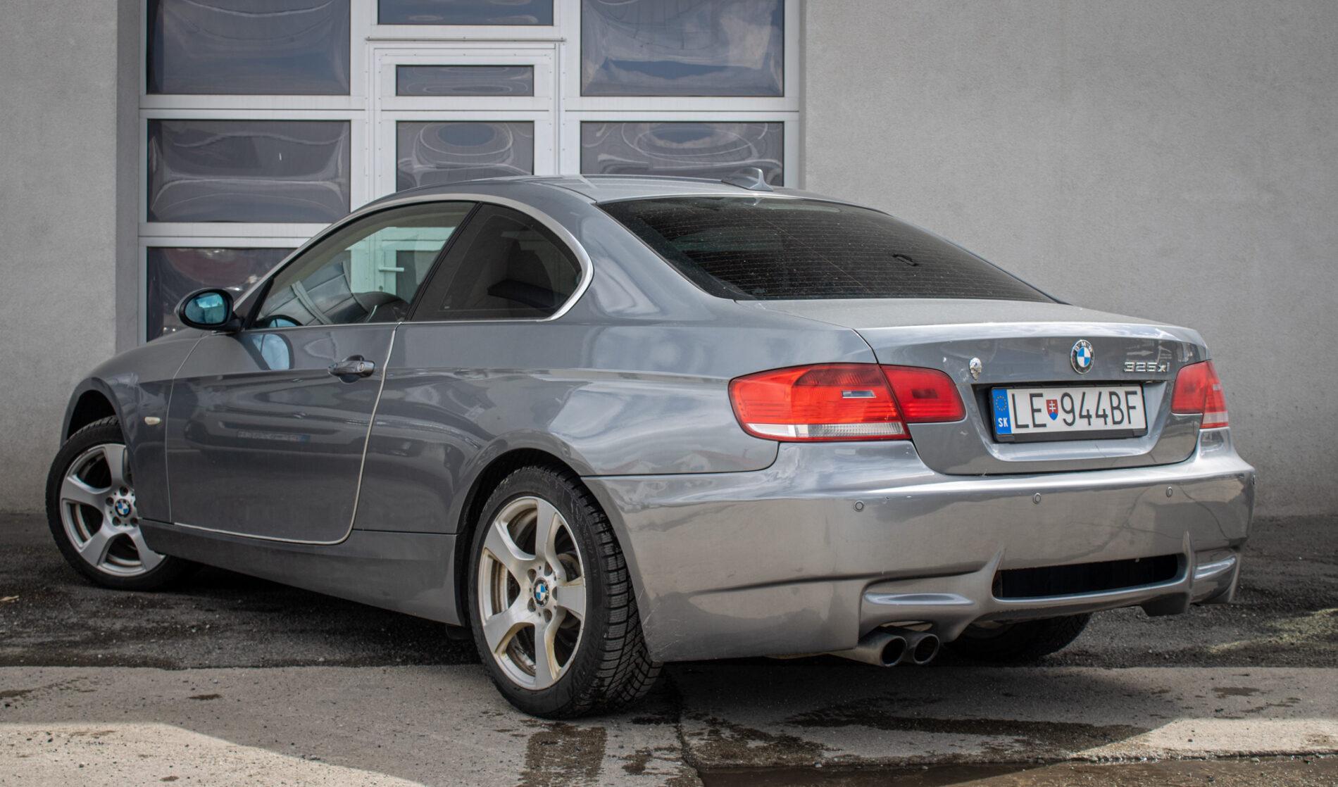 2008 BMW 325i, sivá kupé, 287 630 km