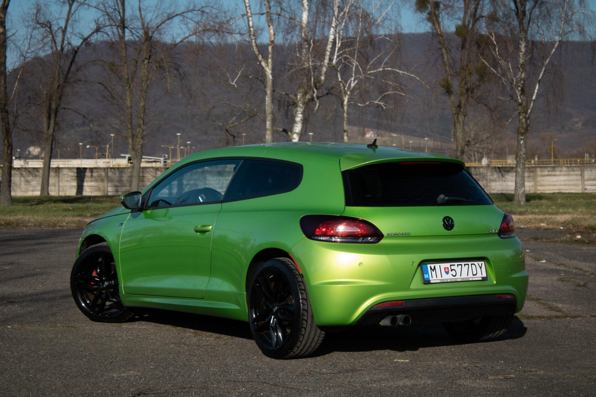 2010 Volkswagen Scirocco, zelená kupé, 144 946 km