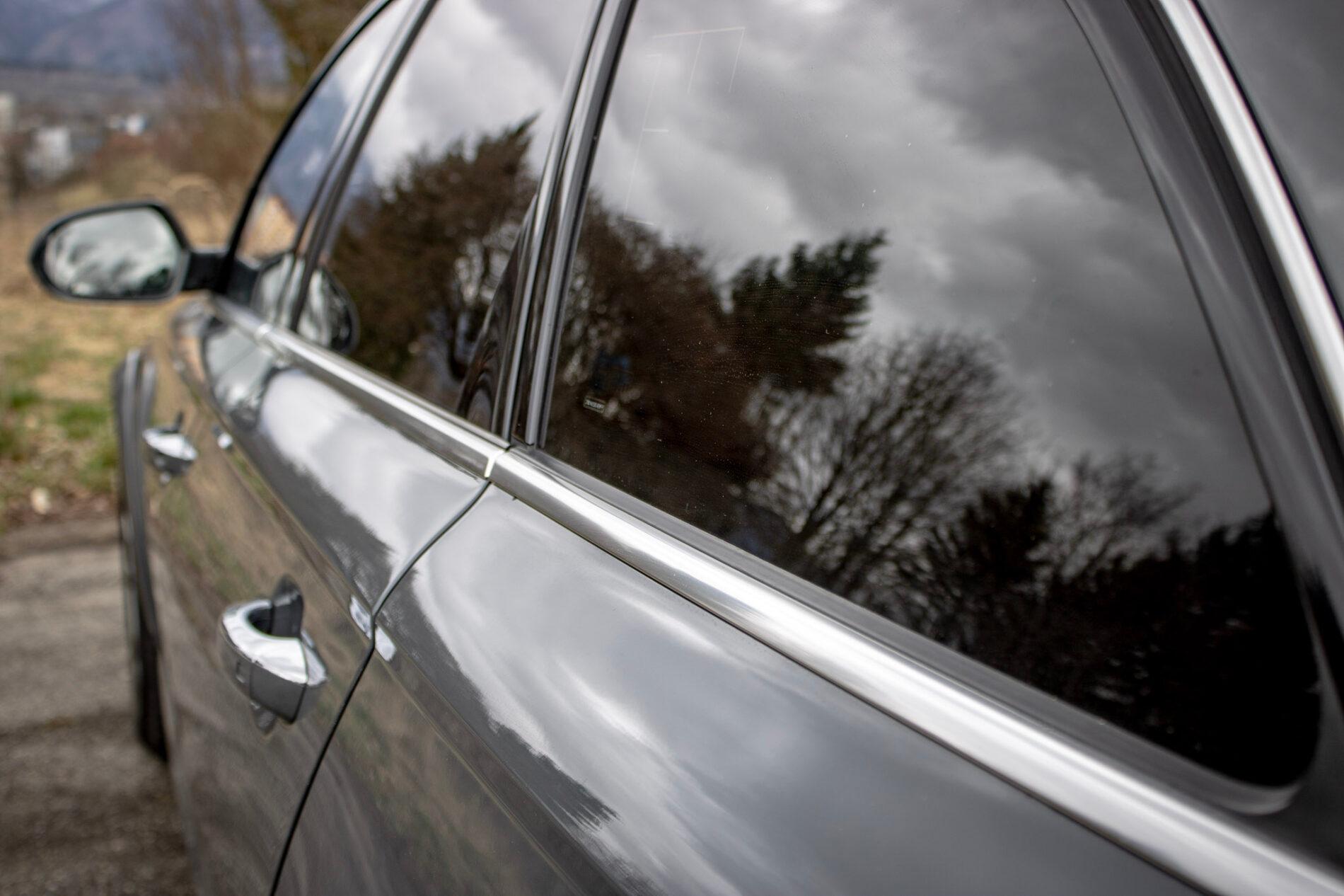 2018 AUDI A6, sivá kombi, 230 389 km